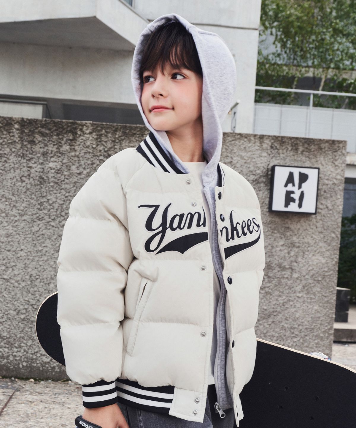 엠엘비 키즈(MLB KIDS) 스포티브 시그니처 유로피안덕 중경량 다운 NY (D.Cream)
