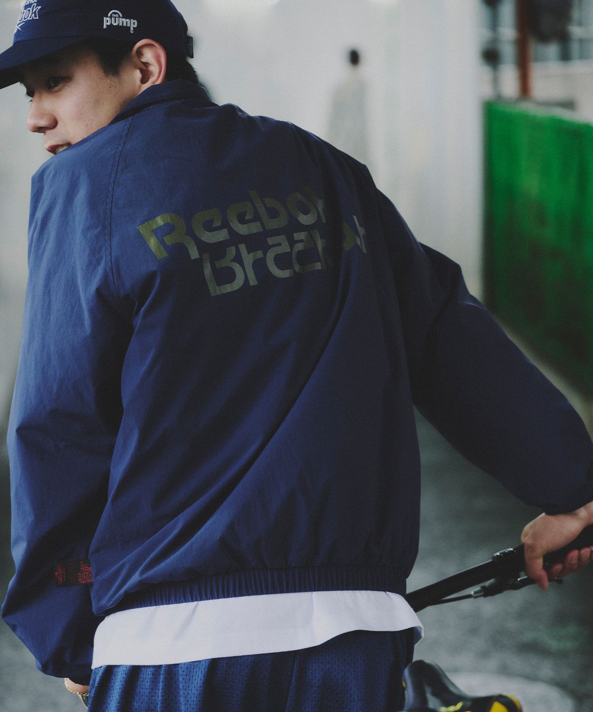 리복(REEBOK) [리복x발란사] 우븐 트랙 자켓 - 네이비
