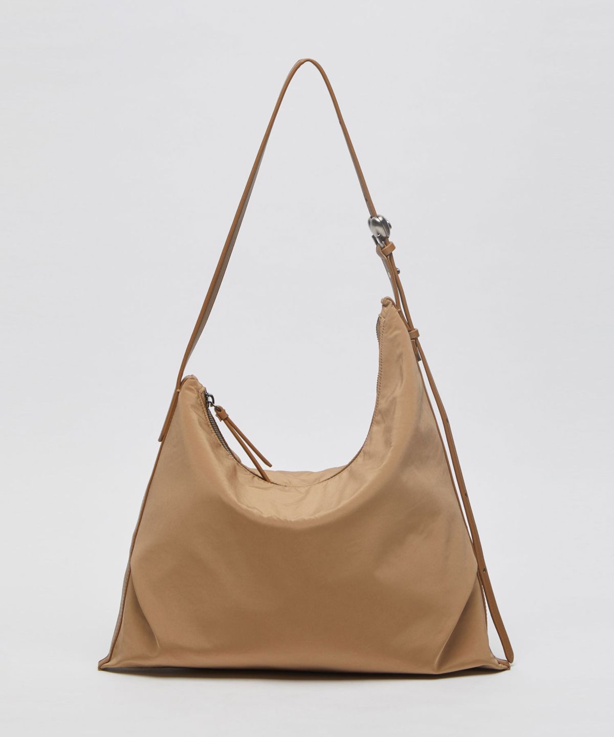 아카이브앱크(ARCHIVEPKE) Luv luna bag(Nylon camel)_OVBAX26109MUD
