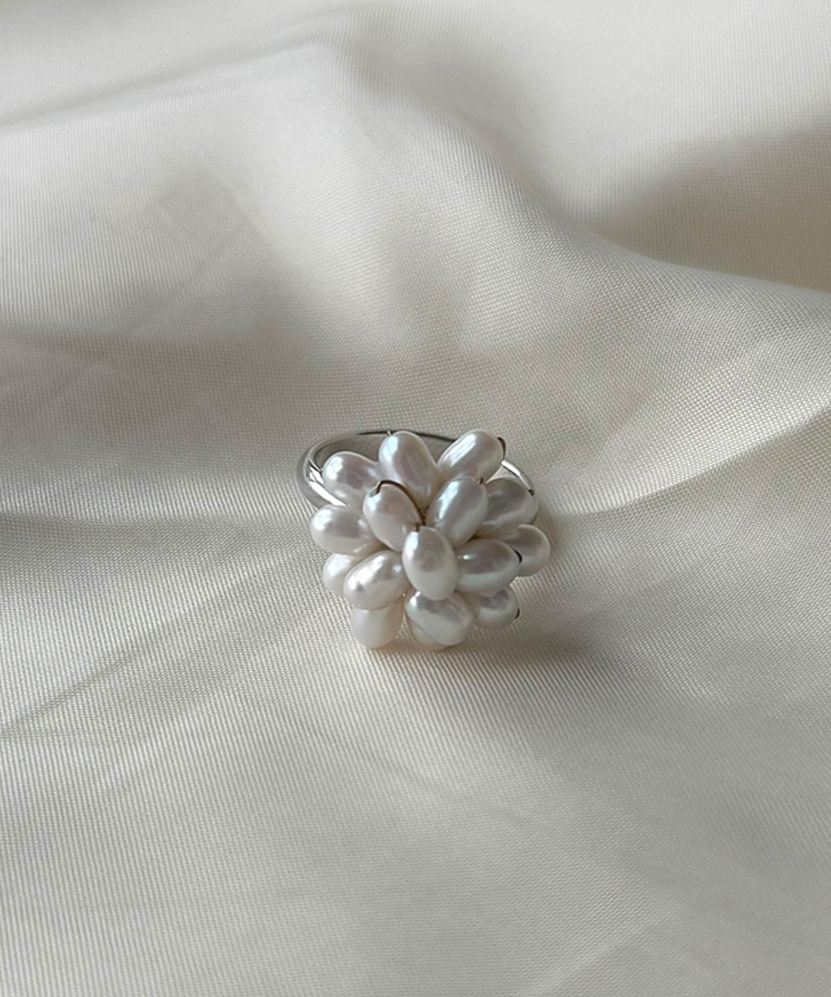 뽀끼(POKKI) PEARL FLORAL BLOOM RING