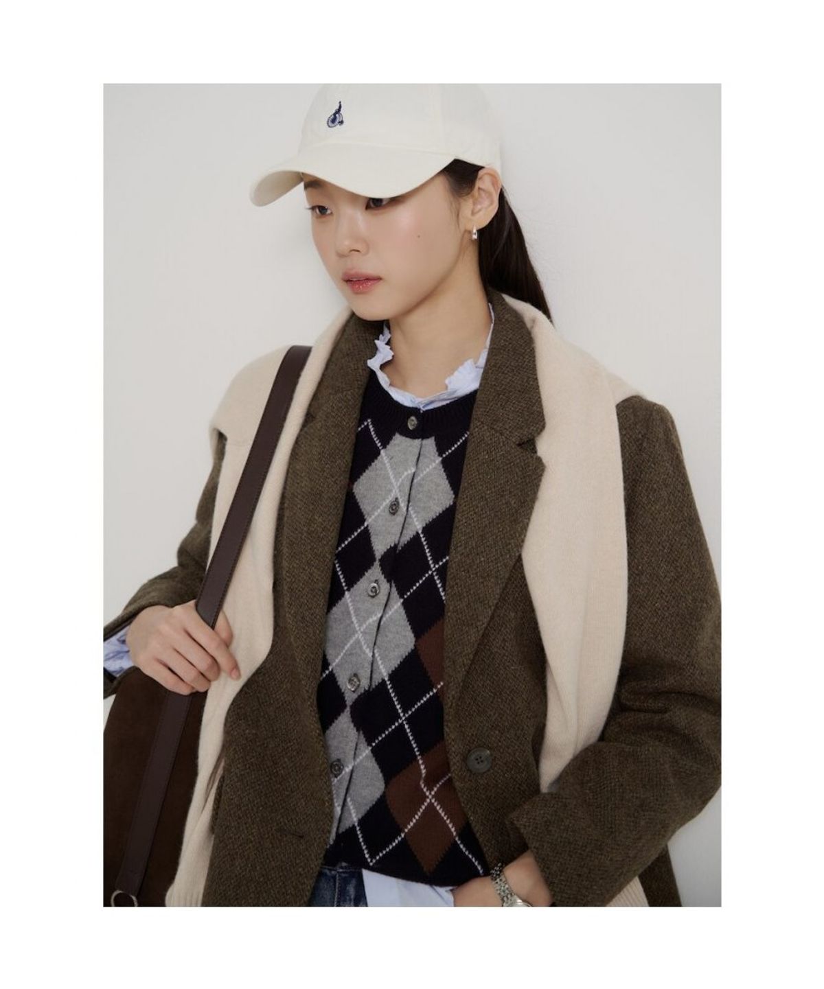 빈폴 레이디스(BEANPOLE LADIES) 해리스 트위드 세미오버핏 재킷  카키 (BF6911C32H)