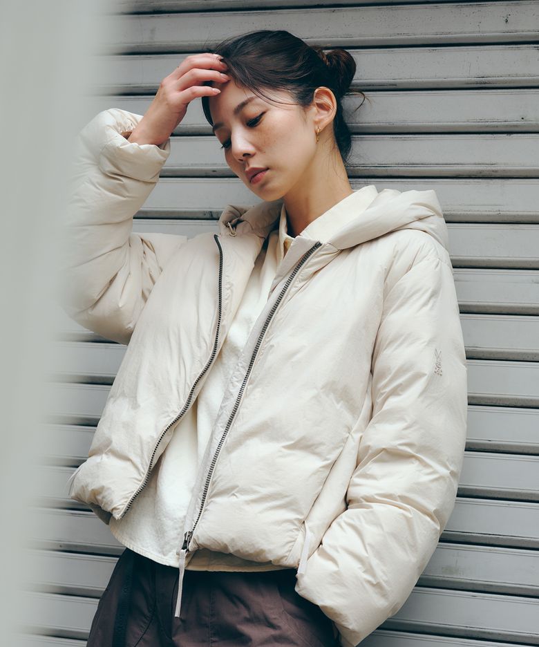 여성) 가마보코 쉘터 라이트 다운 자켓(IVORY)