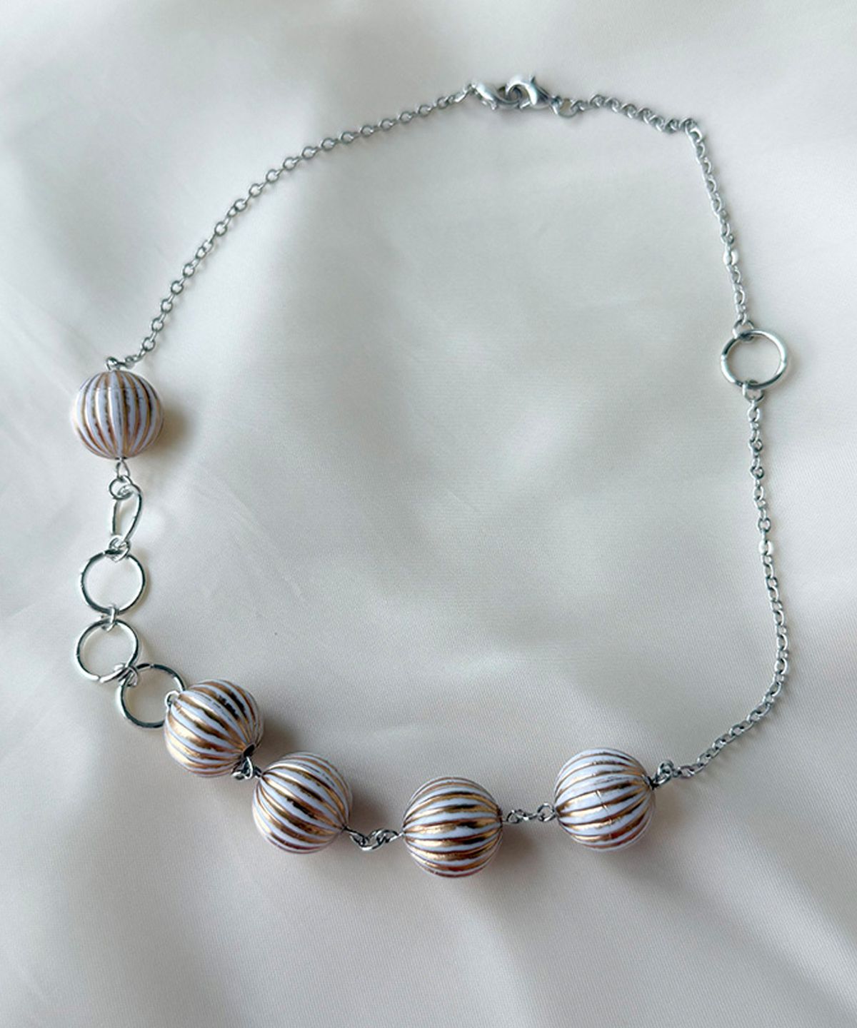 뽀끼(POKKI) STRIPE BALL NECKLACE (SILVER)