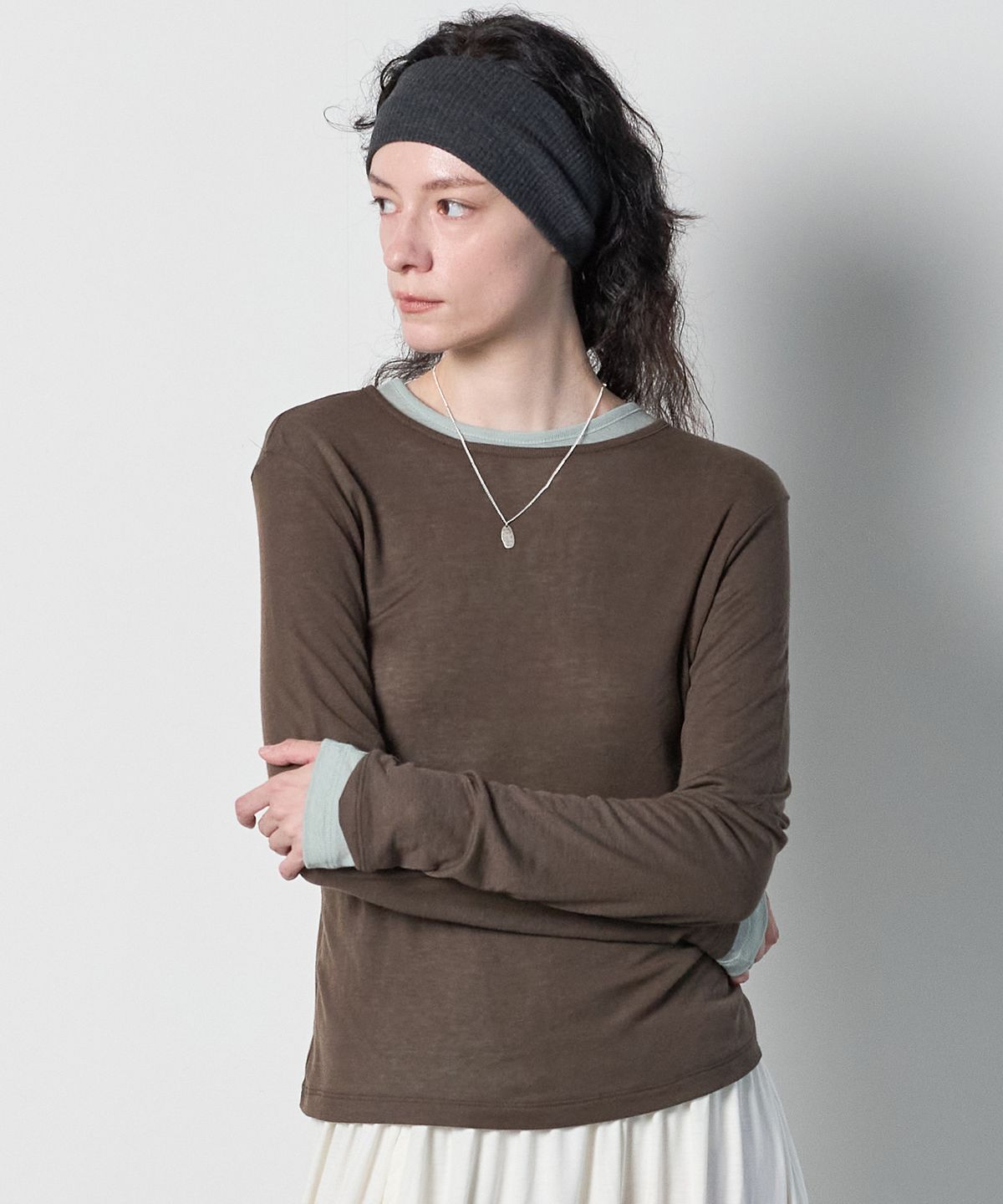 누베르(NUVERE) Base Long Sleeve Tee Brown