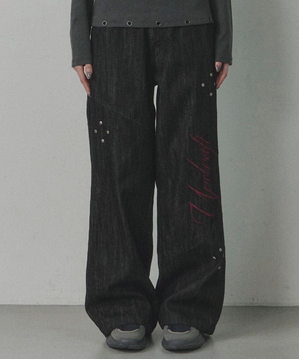 업드래프트(UPDRAFT) Side Pintuck Rivet Wide Denim Pants [Washed Black]