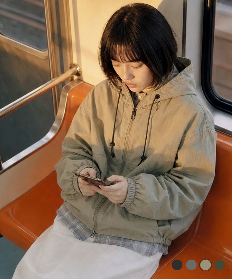 데일리 윈드쉴드 크롭 자켓 카키베이지 KHOT1576