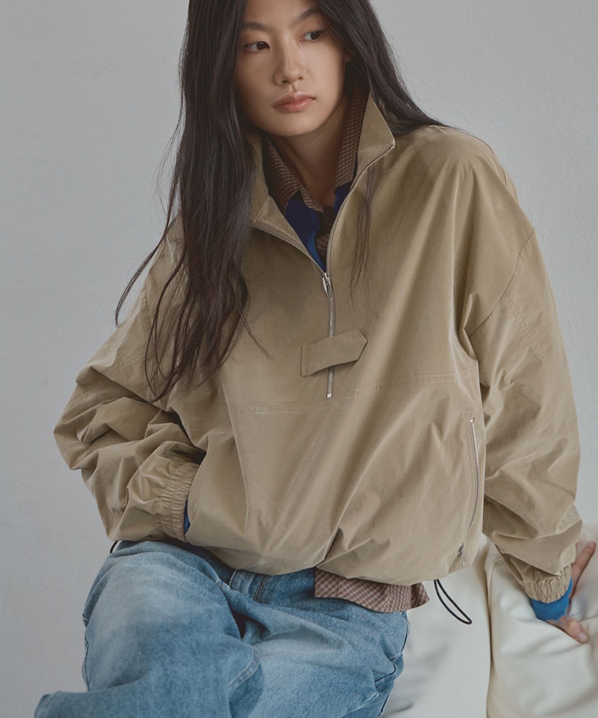 시그레이트(SIGREAT) SUEDE TOUCH HALF-ZIP ANORAK_BEIGE