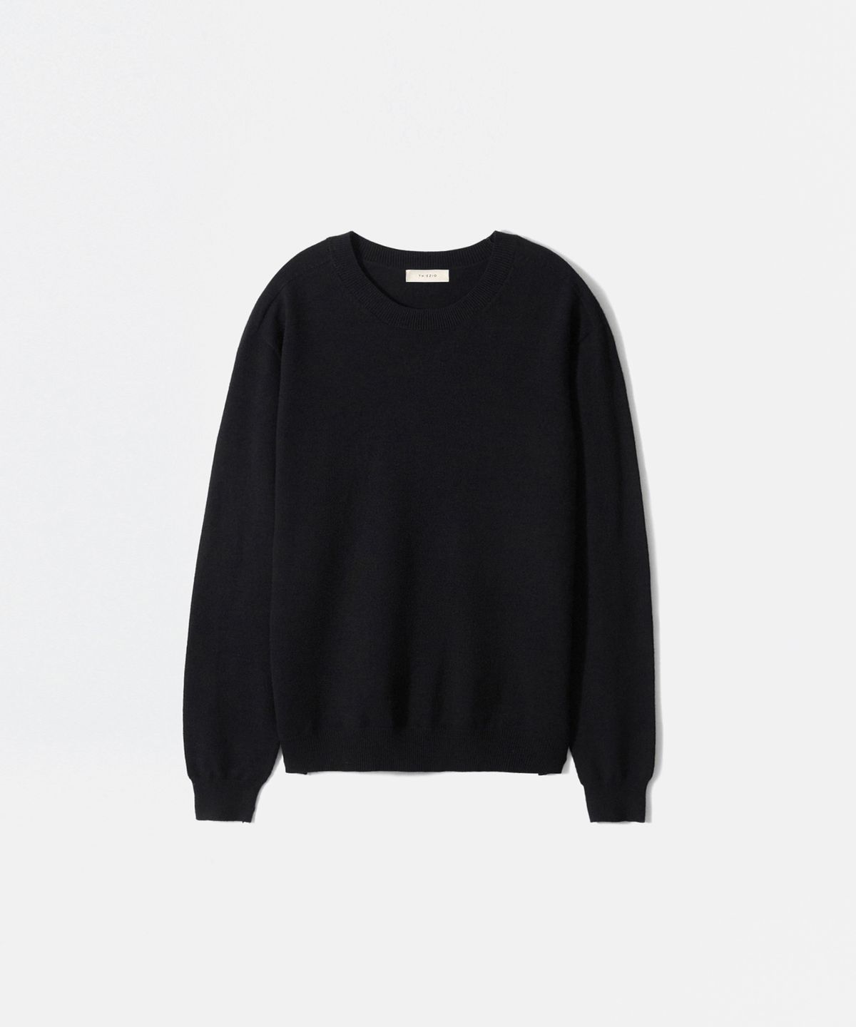 이지오(EZIO) Seamless Crew Knit_Black
