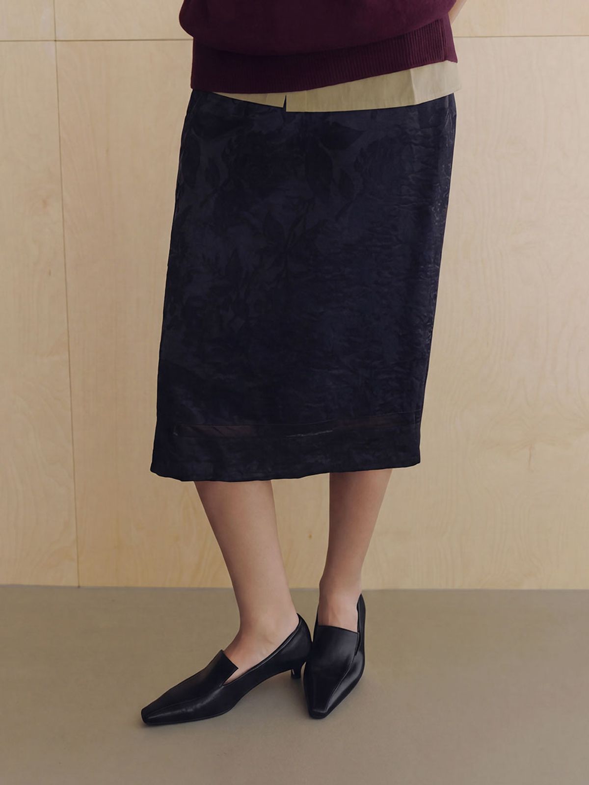 루에브르(LOEUVRE) Floral Jacquard Lace Midi Skirt SW6AS877-24