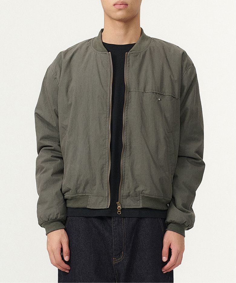 [현킴 X KNT] MINIMAL PADDED BOMBER (SMOKY OLIVE)