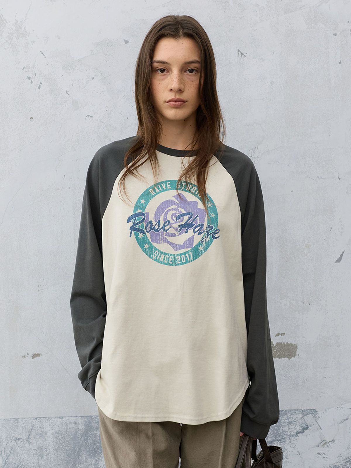 레이브(RAIVE) Raglan Graphic T-Shirts VW6AE964_2color