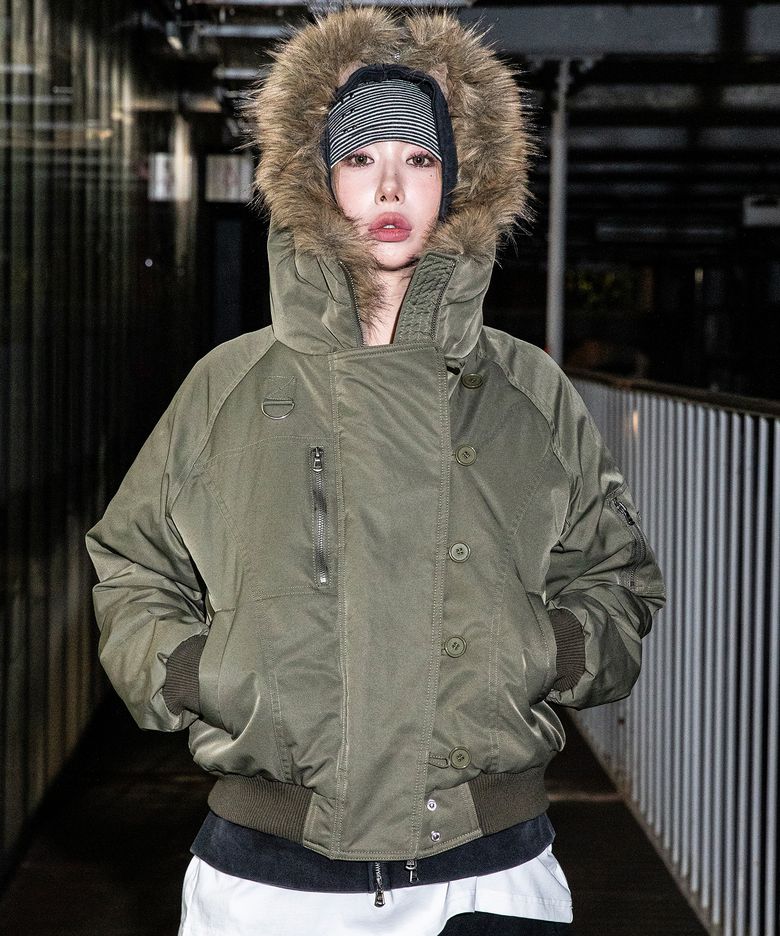 [송필드 콜라보] XF017 오블리크 N2B 퍼 봄버 자켓 (KHAKI)