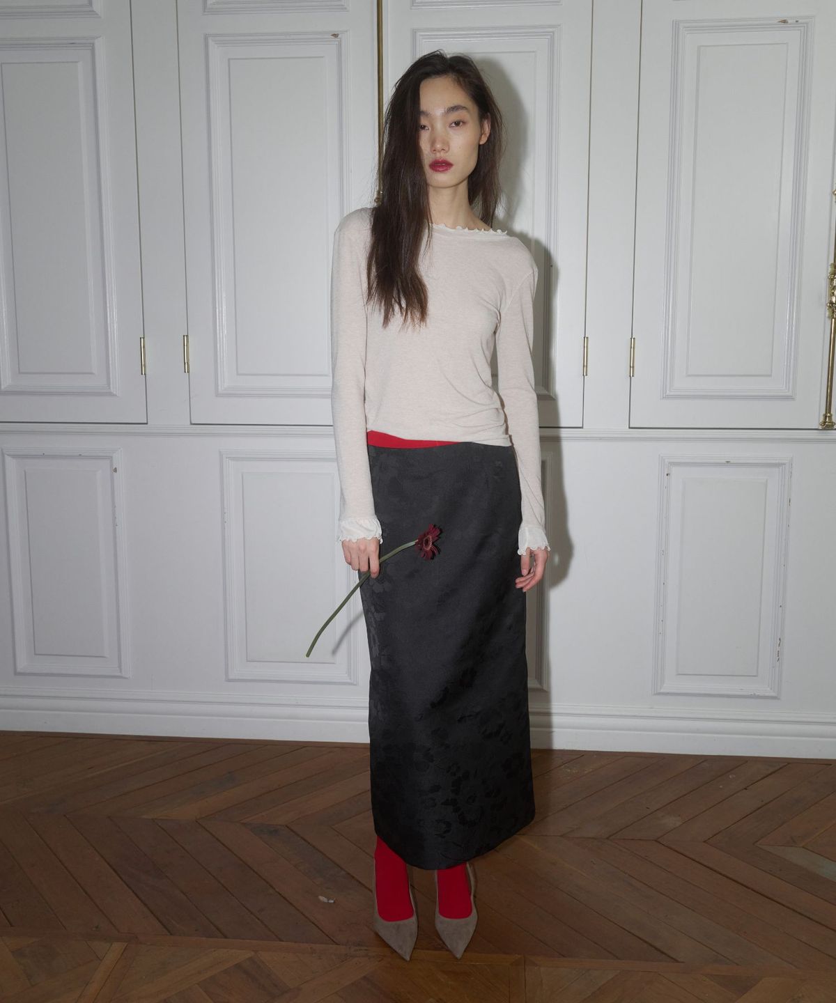 더포르타(THEPORTA) PEARL BLOOM JACQUARD LONG SKIRT, BLACK