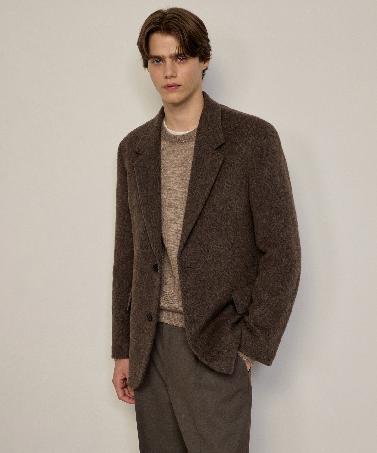 질스튜어트뉴욕 맨(JILLSTUART NEWYORK MEN) 헤어리 터치 헤링본 오버핏 자켓 - 브라운 (JNJA6D201W2)