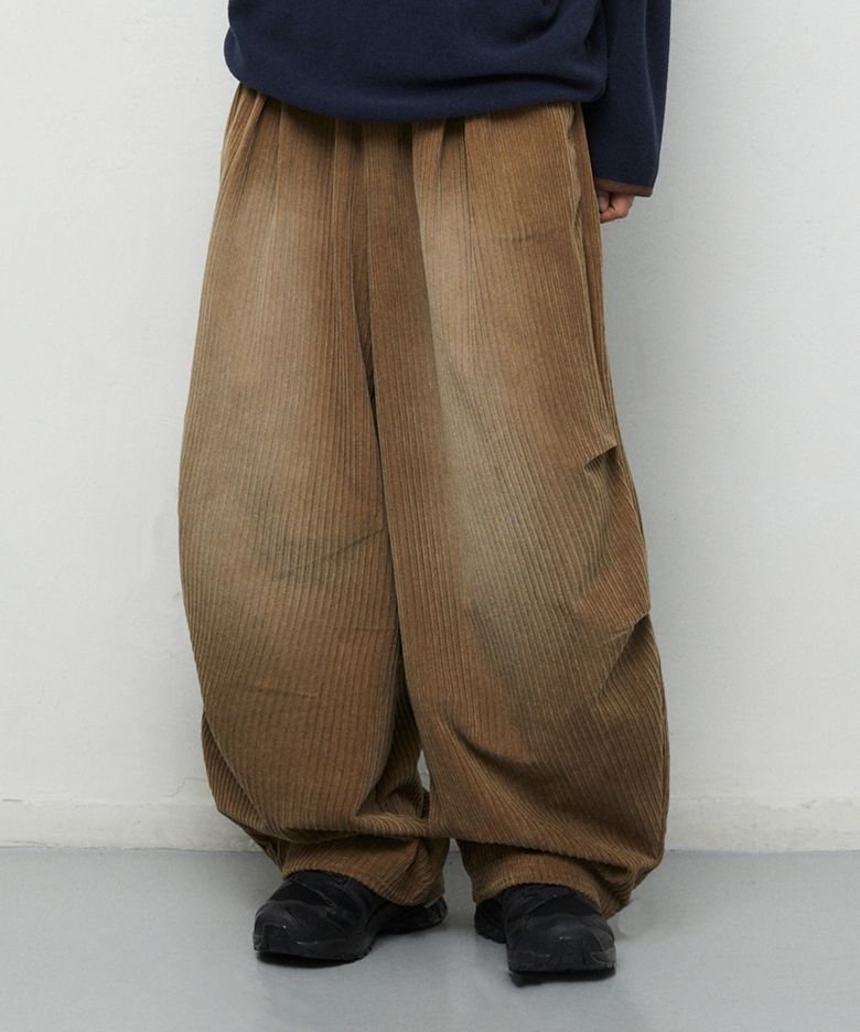 BRUSHED WIDE CORDUROY PANTS[BROWN]