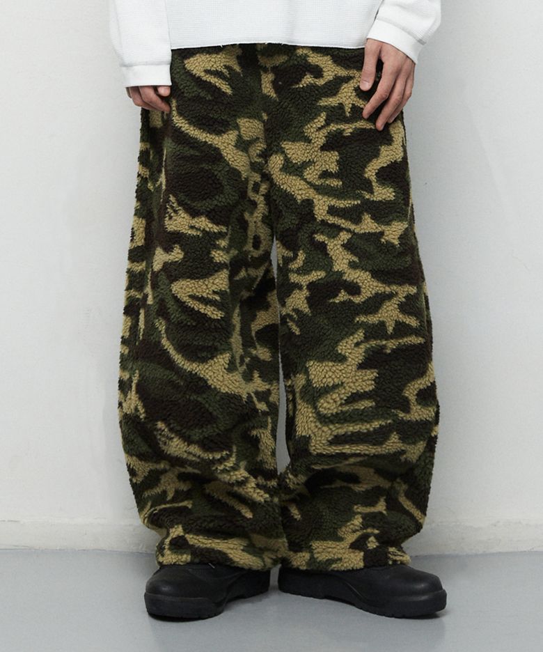 CAMO WIDE FLEECE PANTS[GREEN]