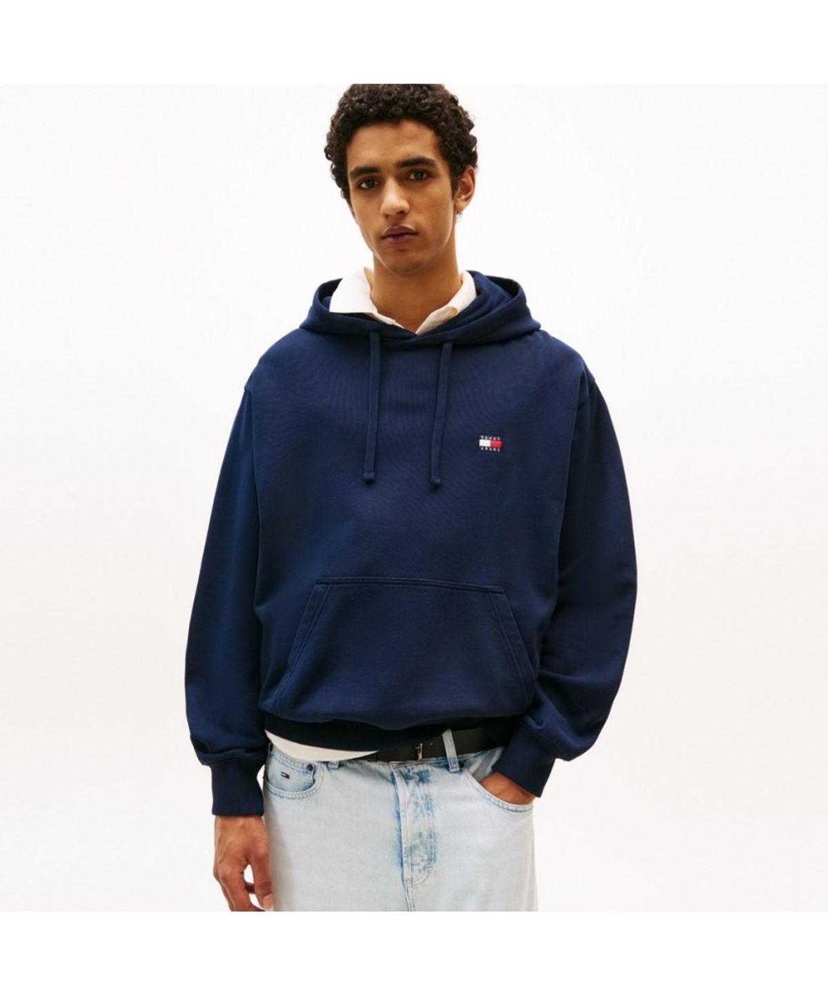 타미진스(TOMMY JEANS) 박시 배지 후디 (T32G7TTO01TMT2C1G)