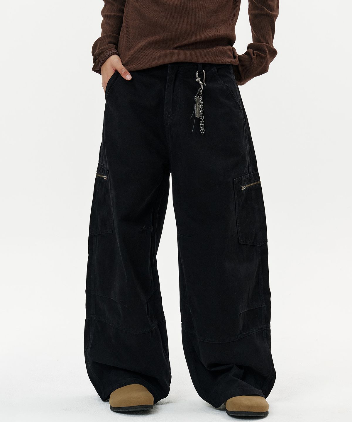 딥센스(DEEP SENSE) Side Zip Pocket Curved Pants - black