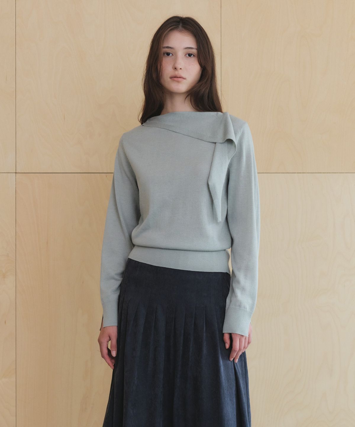 올리브 데 올리브(OLIVE DES OLIVE) 스카프장식 블라우스형 풀오버 OK6AP8210