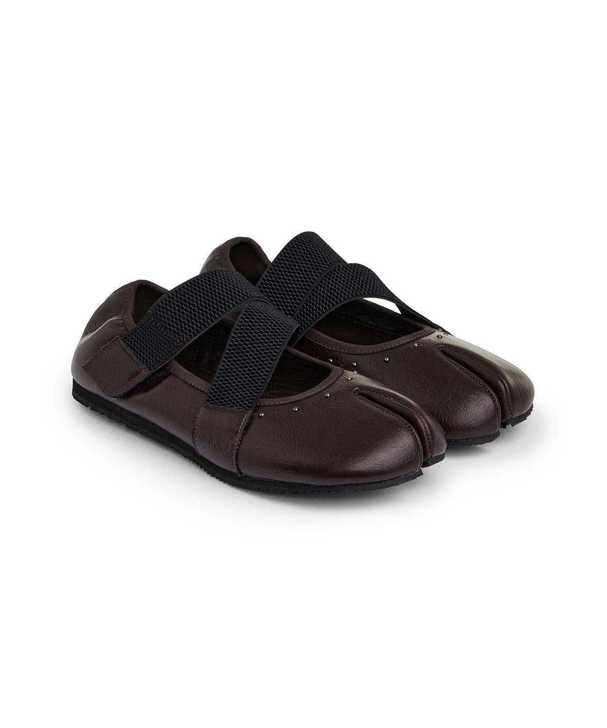 다이닛(DEINET) TABI POINT FLAT SHOES IN BURGUNDY
