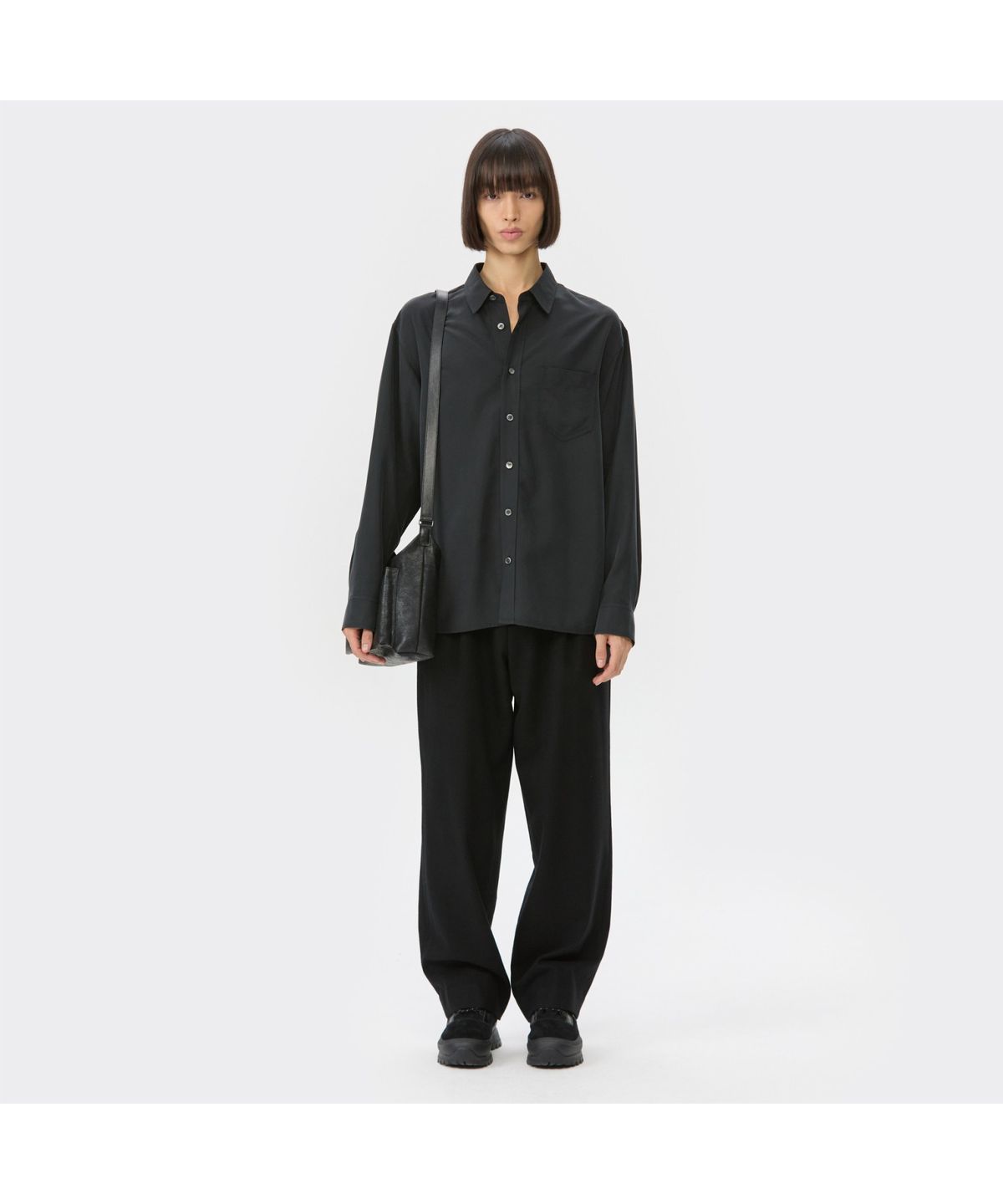 커스텀멜로우(CUSTOMELLOW) Black Relaxed Fit Rayon Shirt CWSAW25113BKX