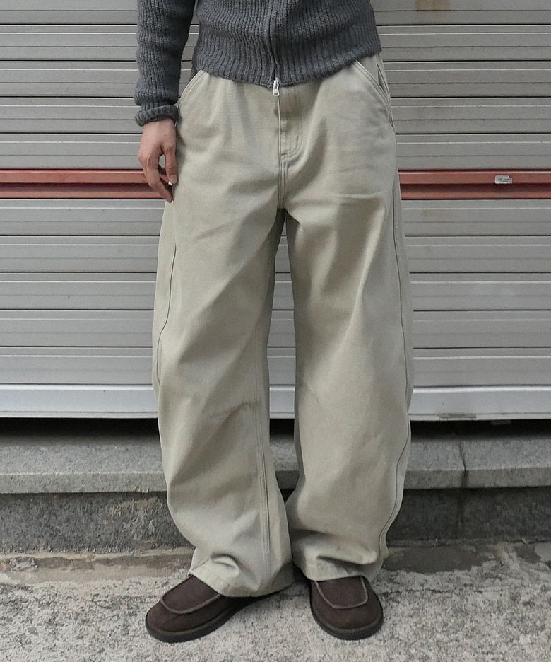 CURVED LINE COTTON PANTS [BEIGE]
