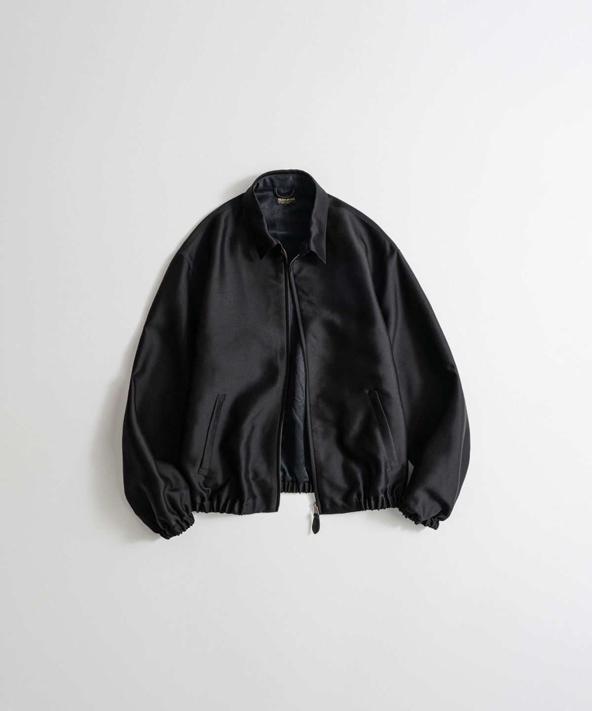 비헤비어(BEHEAVYER) SILK WOOL ZIP BLOUSON satin black