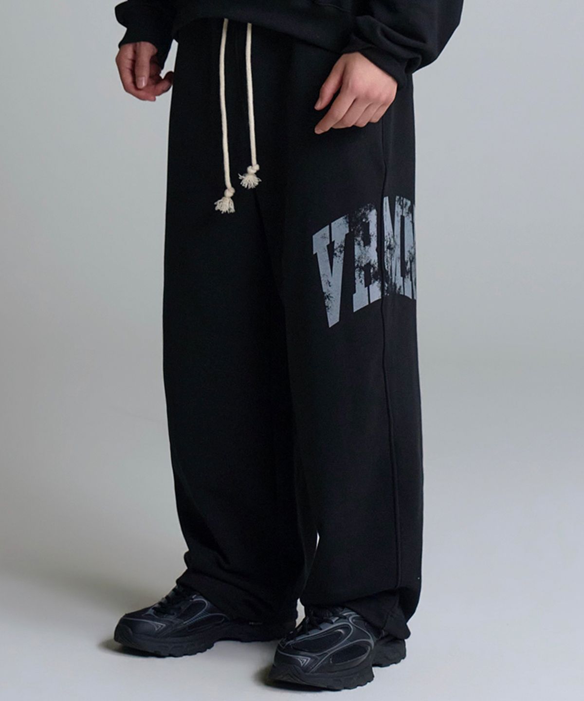 베르만 어패럴(VERMANN APPAREL) VRMN 와이드 스웨트 팬츠 4colors
