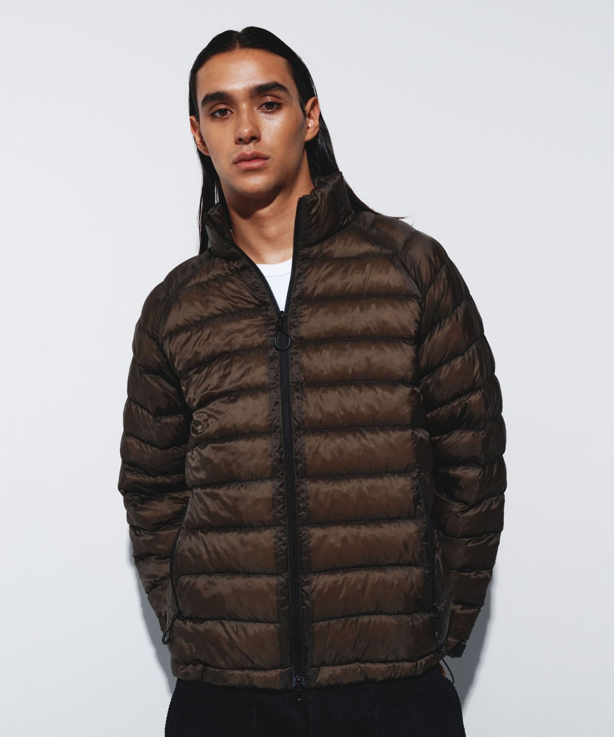 칼라파타르(KALAPATTHAR) AIR PADDED STAND COLLAR JACKET - TAUPE