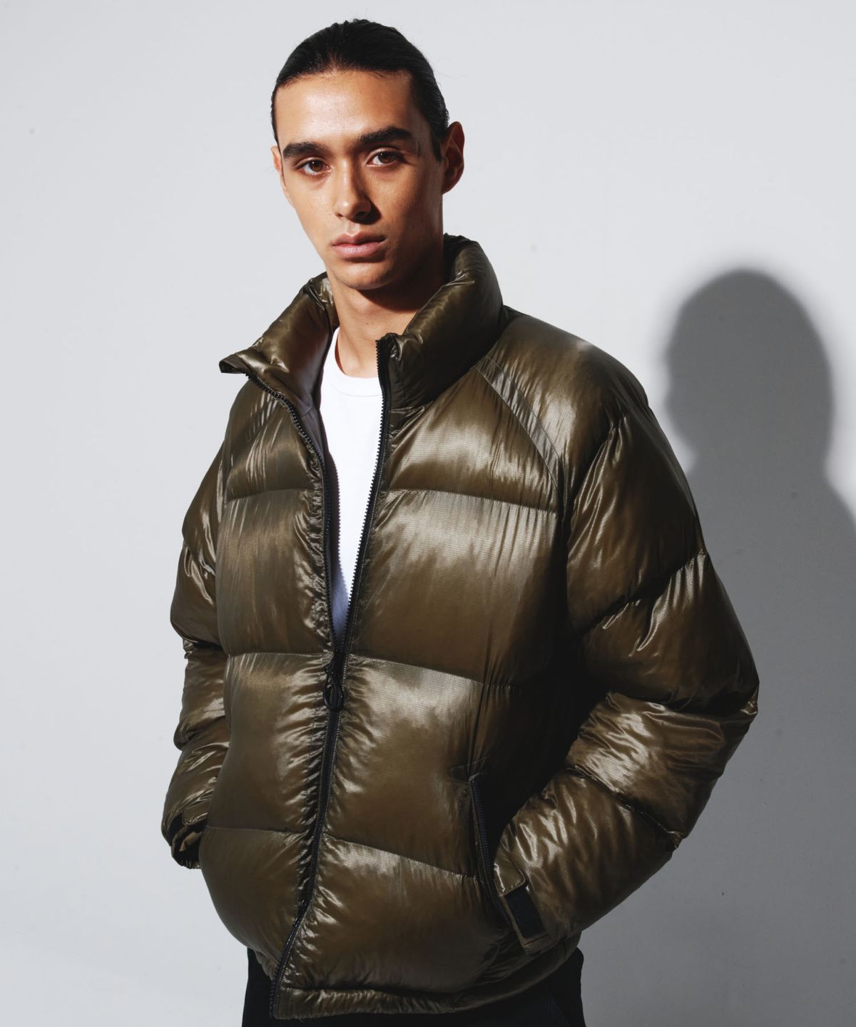칼라파타르(KALAPATTHAR) AIR PUFFER STAND COLLAR JACKET - KHAKI