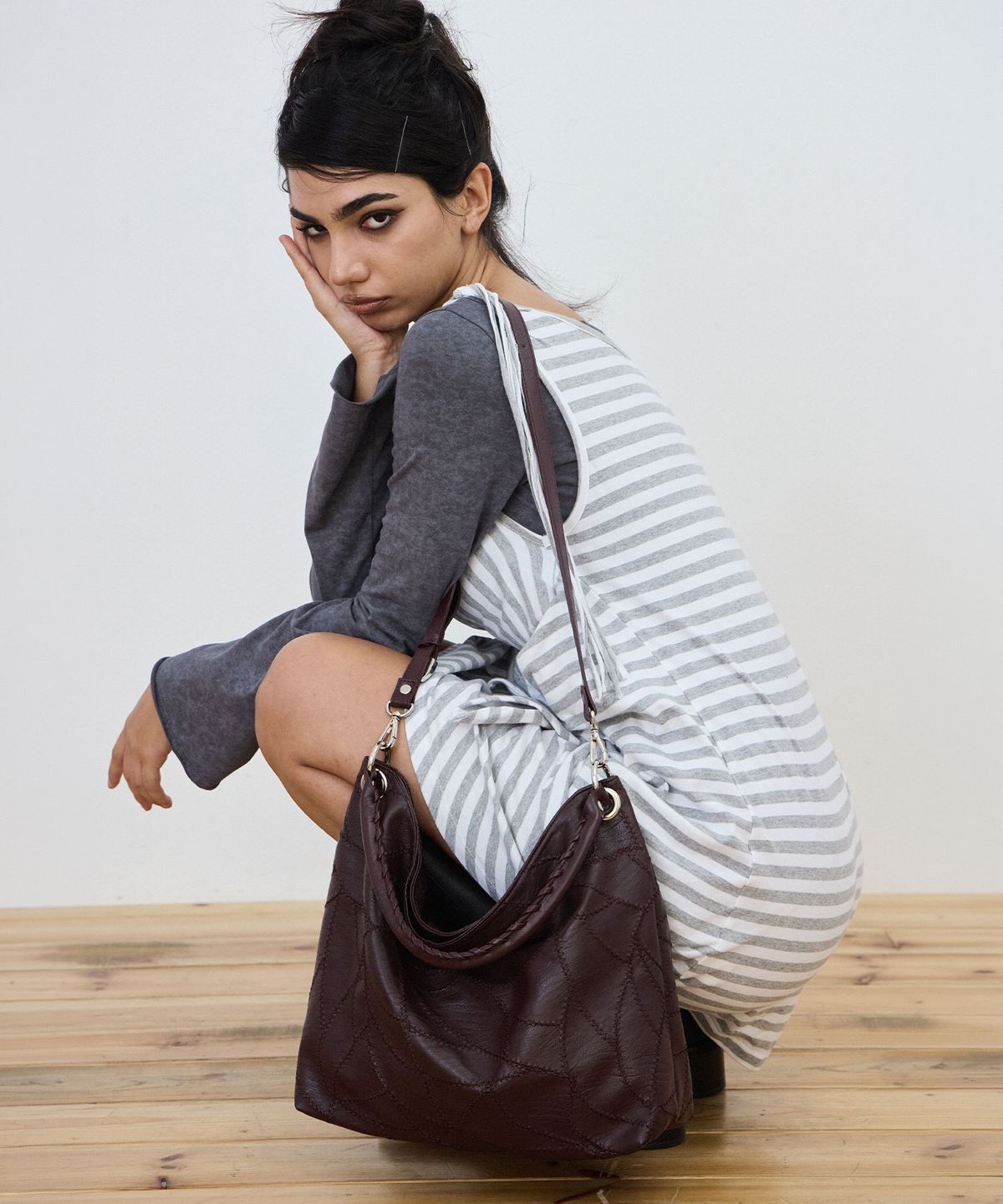 샌드뮤지엄(SAND MUSEUM) SEDY HOBO BAG [Burgundy]