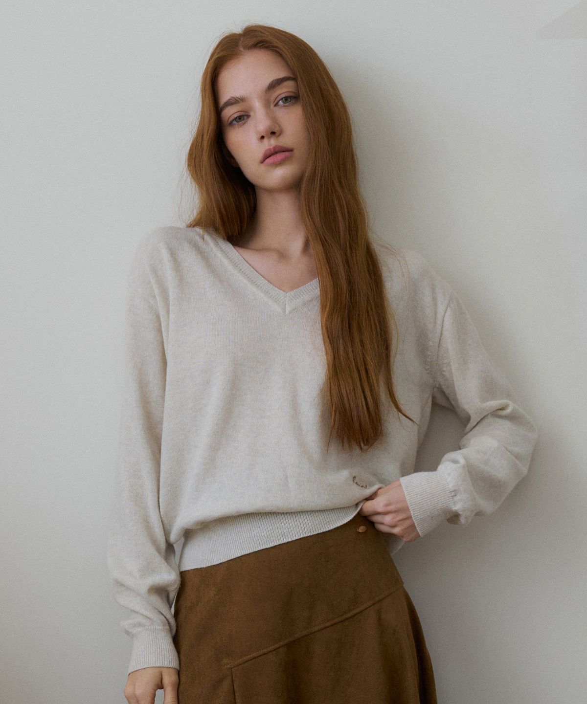 헤인트(HAINT) ENIVE SOFT WOOL BLEND V-NECK KNIT 5COL_CREAM BEIGECHARCOALREDNAVYBROWN