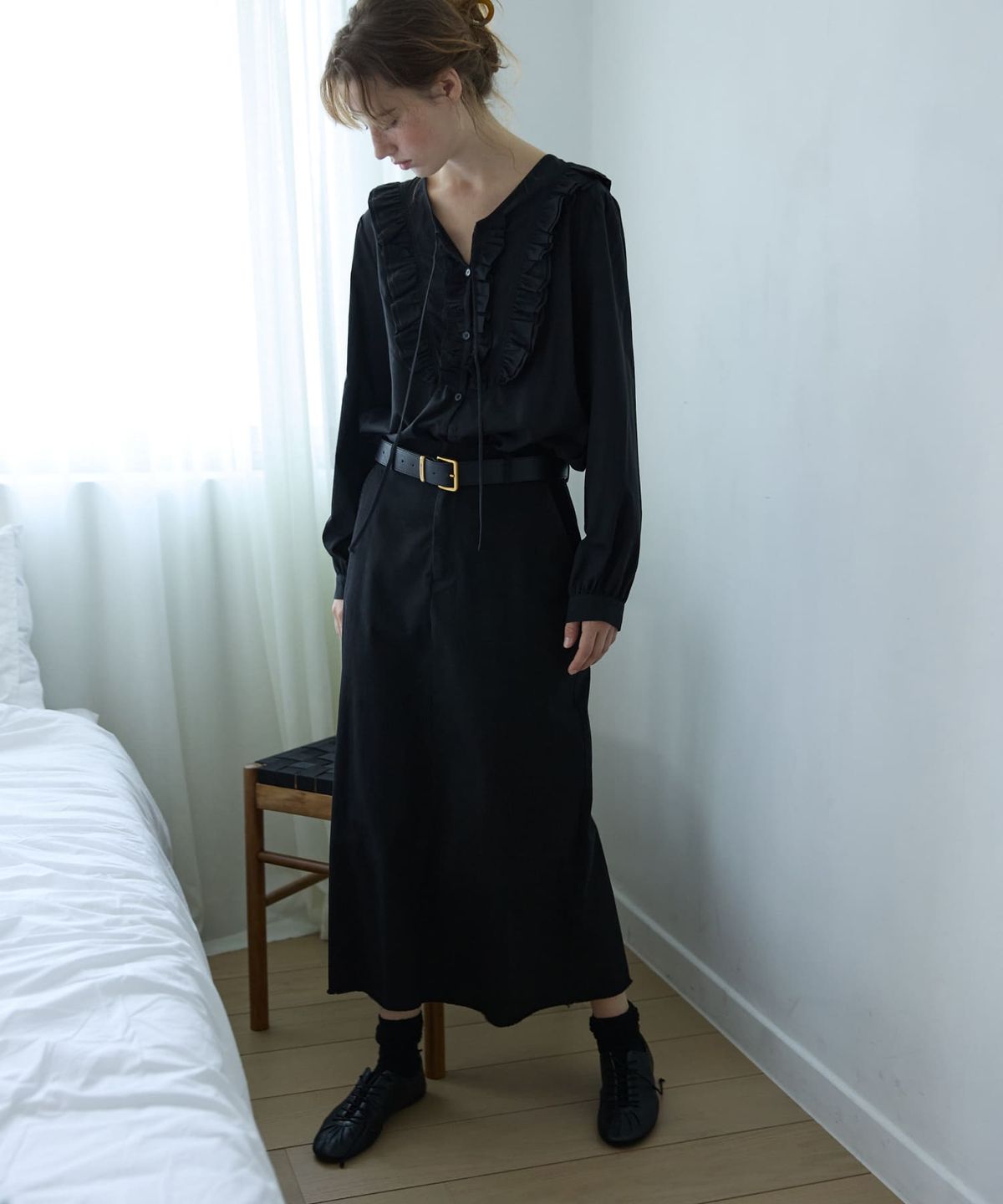 오픈도어스튜디오(OPENDOORSTUDIO) Belted H-Line Long Skirt Black