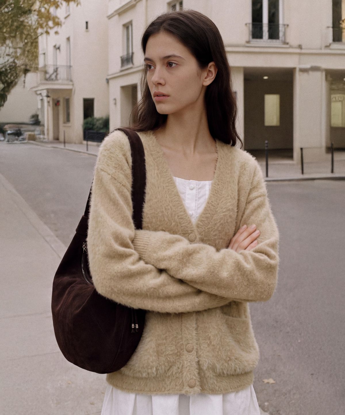 폴뉴아(FOLNUA) DUCHON V NECK CARDIGAN (BEIGE)