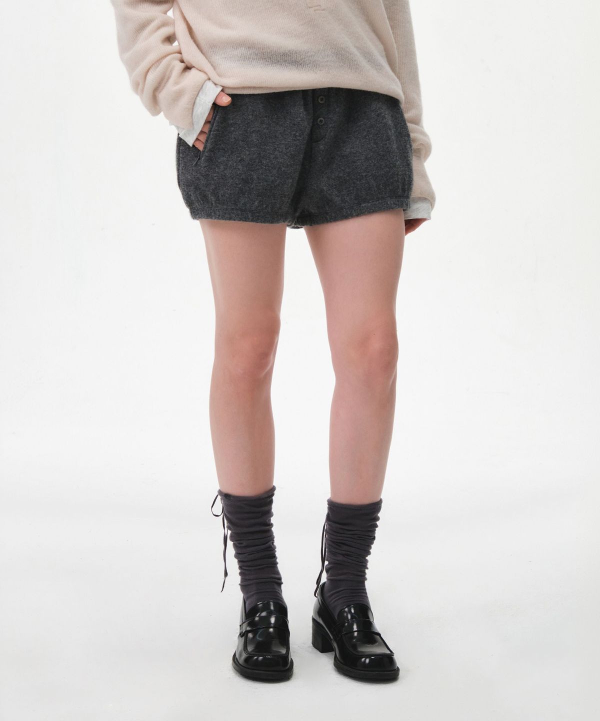 그로브(GROVE) PARKER BALLOON SHORTS (CHARCOAL)