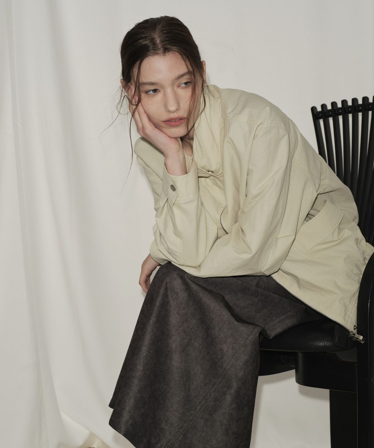 모우트(MOAT) 러프 하이넥 점퍼 (크림 아이보리)