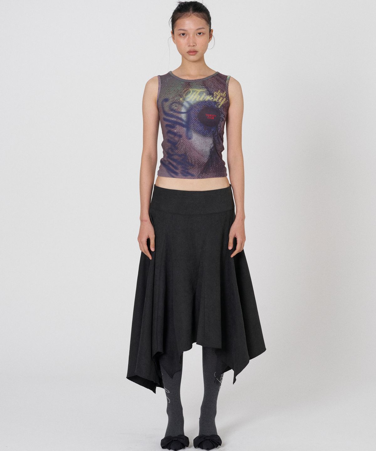 떨스티클럽(THIRSTYCLUB) Smooth black unbalance skirt
