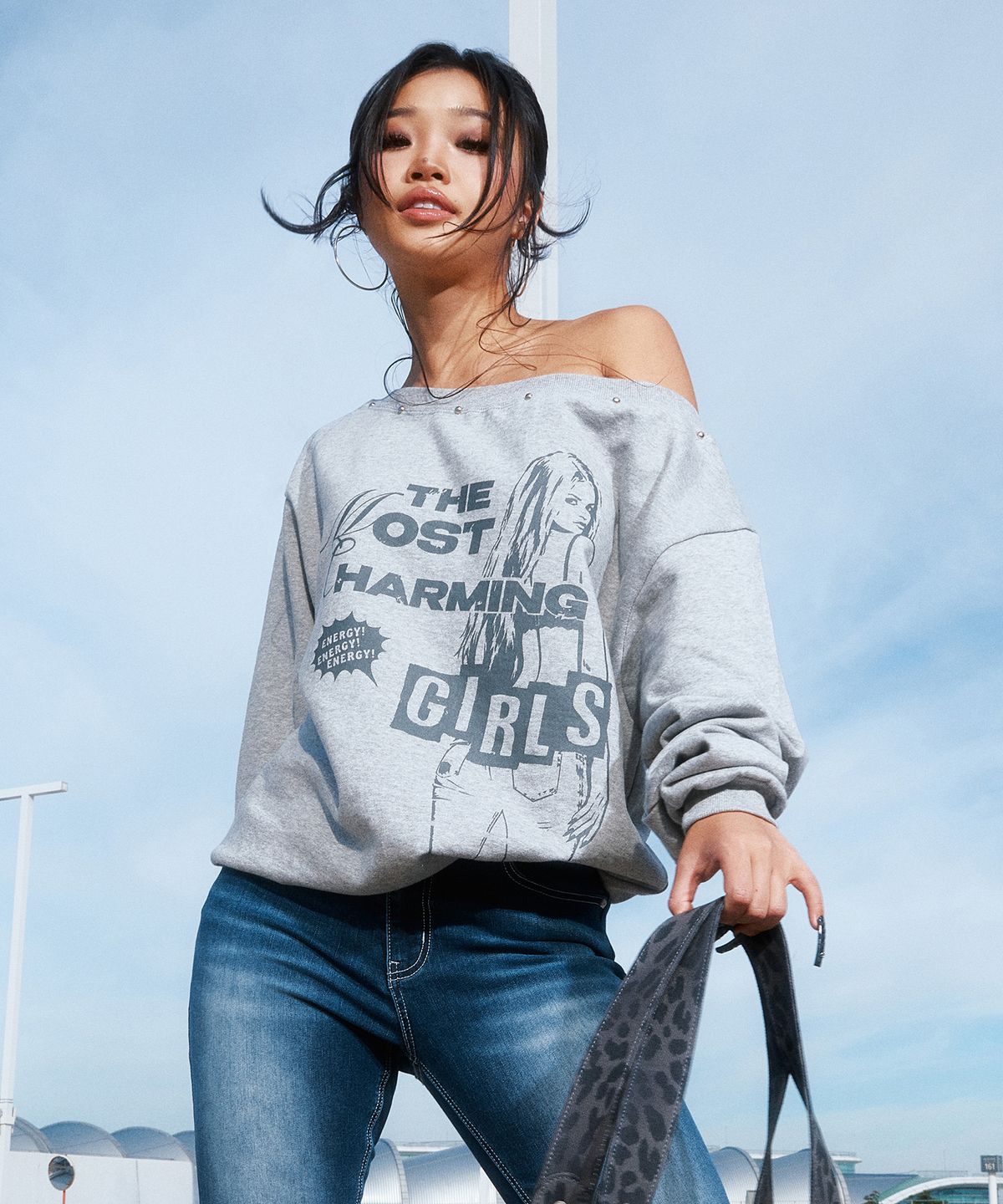 디오스피스(DAUSPICE) (DUC) Vintage Studded One-Shoulder Sweatshirt Grey