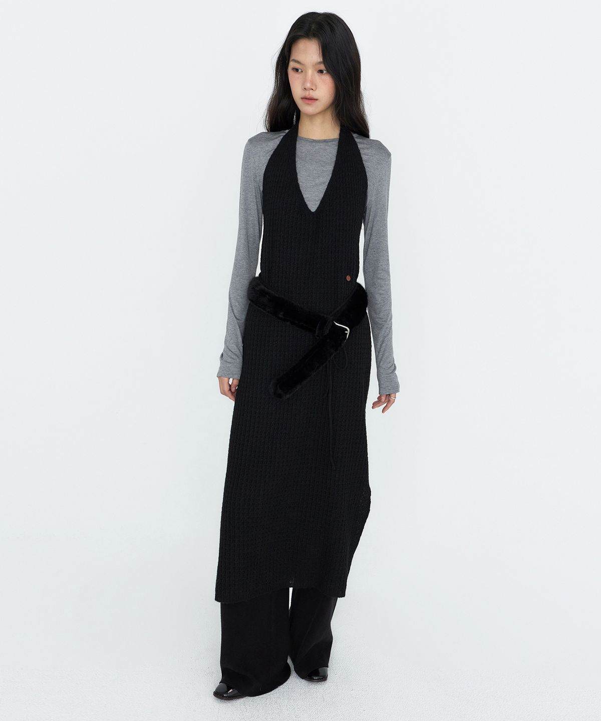 몽돌(MONGDOL) 홀터넥 레이어드 니트 원피스 블랙 MDOP060BLACK