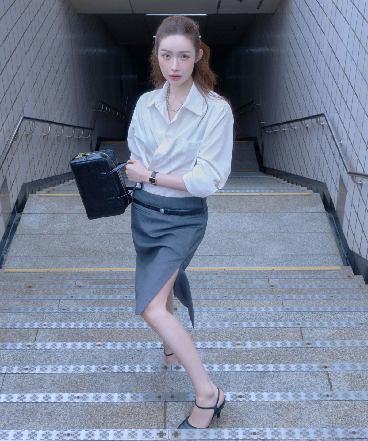 그로브(GROVE) [차정원 착용] LUCIE SKIRT (CHARCOAL)
