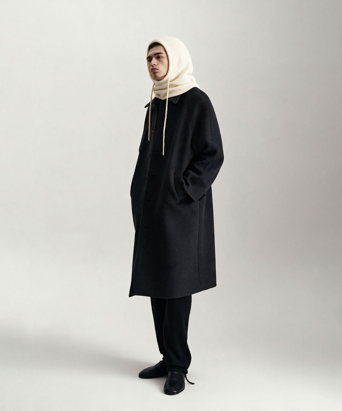 제이리움(JRIUM) 알렉사 메리노울 홀가먼트 바라클라바 아이보리