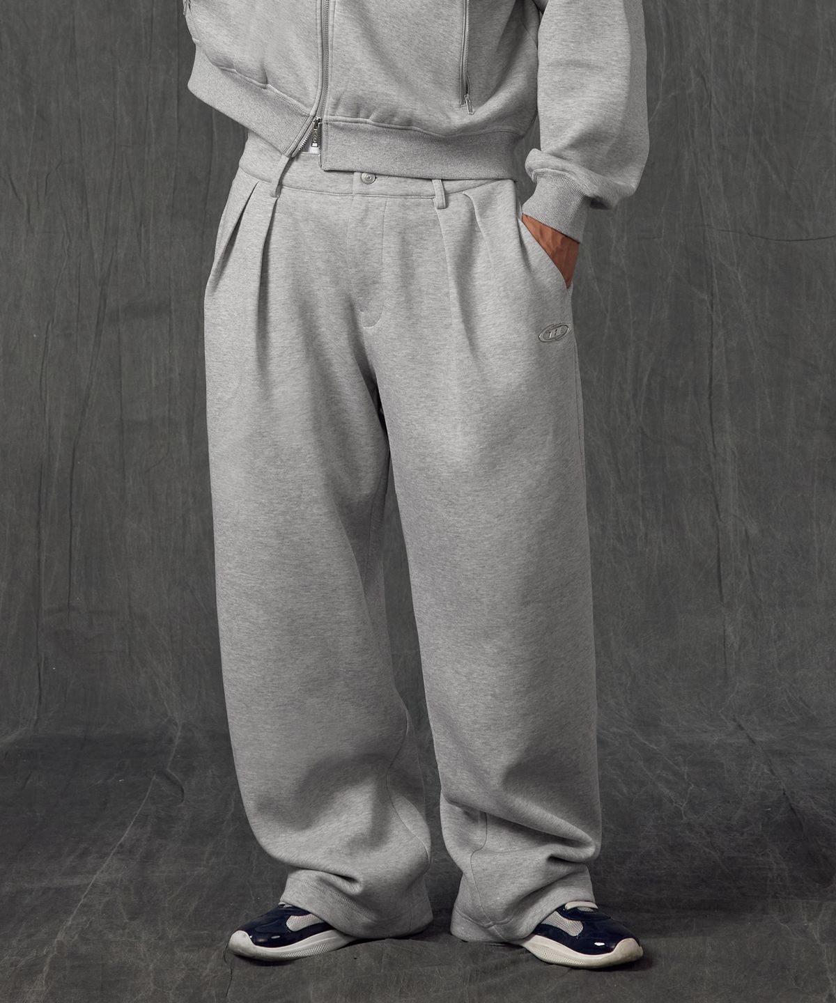 본투윈(BORN TO WIN) CHROME B TECH FOAM TWO TUCK PANTS [MELANGE GREY]