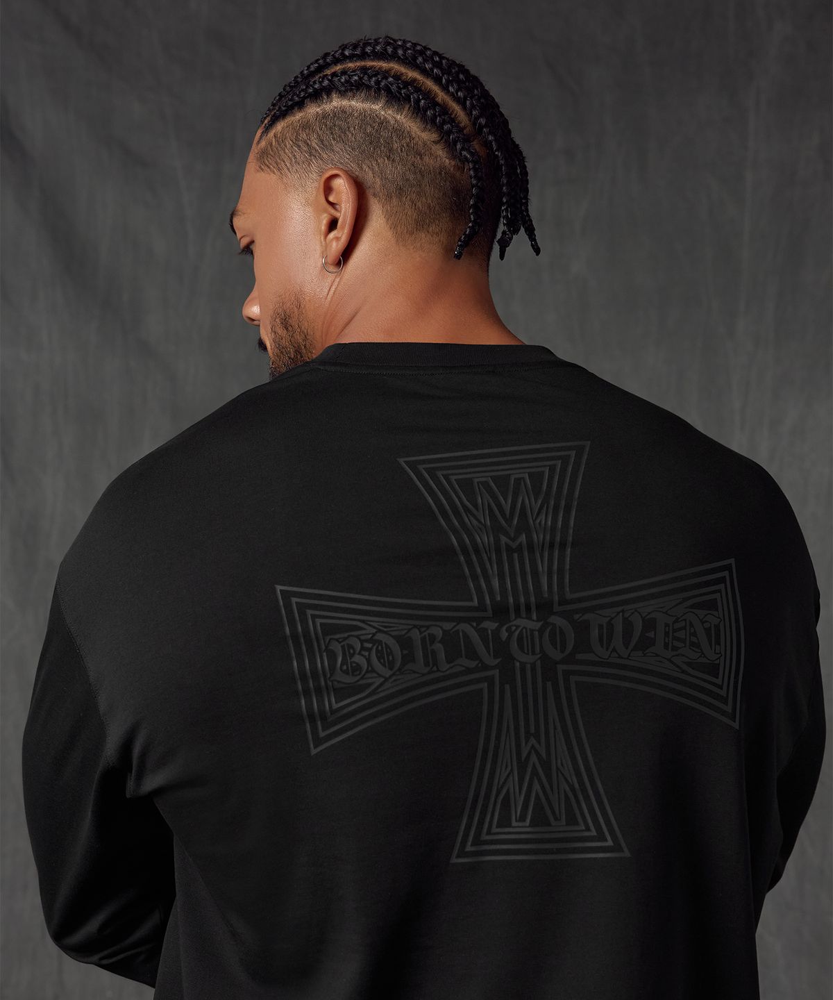 본투윈(BORN TO WIN) GOTHIC CROSS LONG SLEEVE [BLACK]