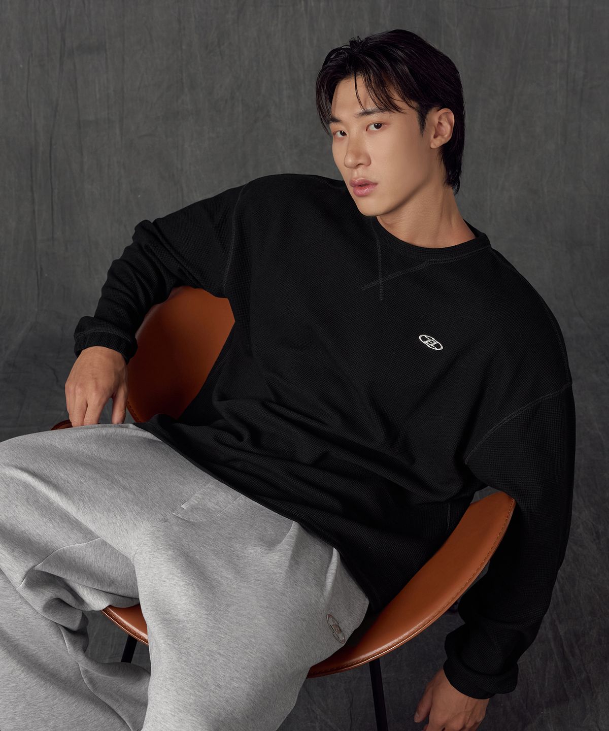 본투윈(BORN TO WIN) CHROME B WAFFLE LONG SLEEVE [BLACK]