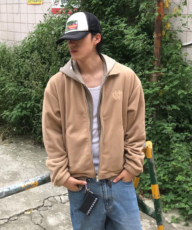 [송다빈 Pick] 레트로 심볼 플리스 자켓 (베이지)