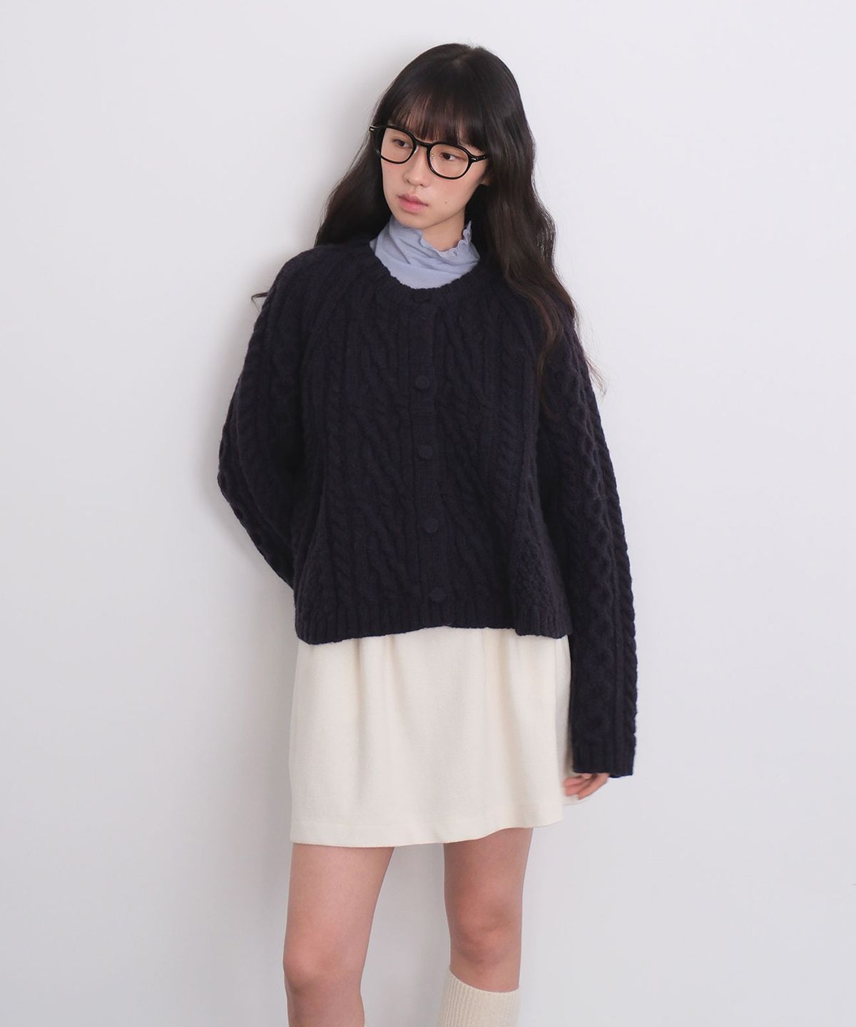 모의(MOUI) Flare cable knit cardigan (NAVY)