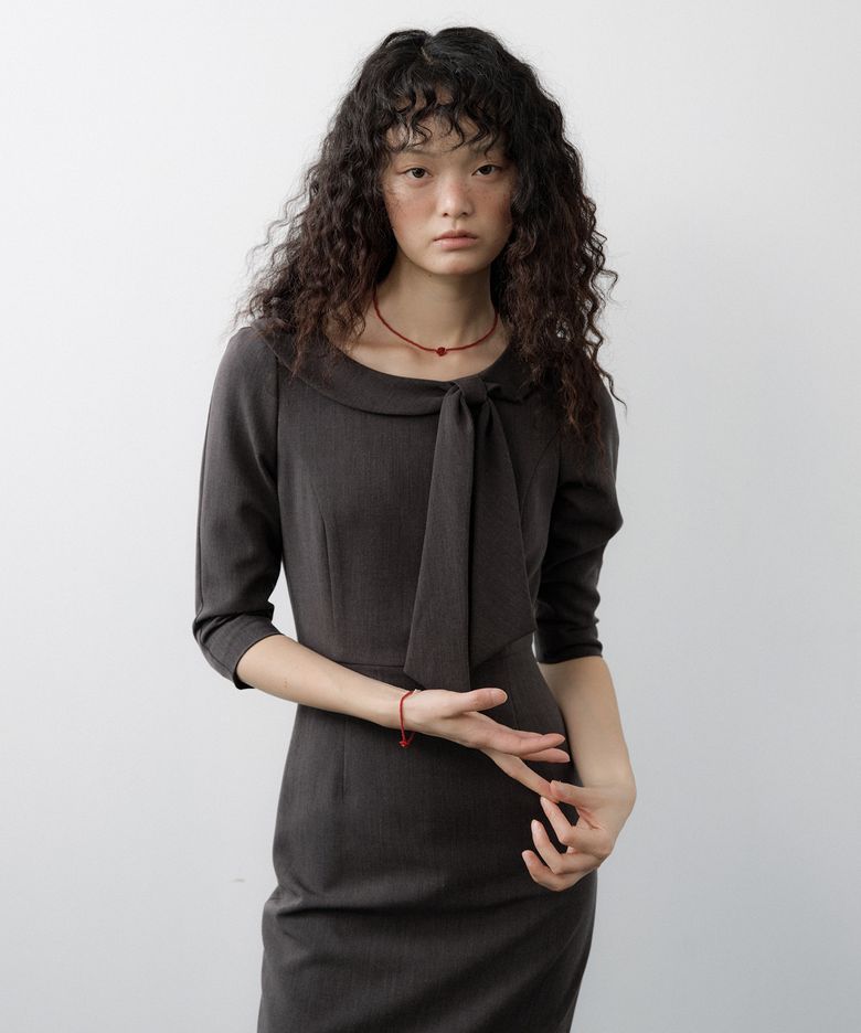 Ribbon-Tie Boat Neck Dress (Charcoal)