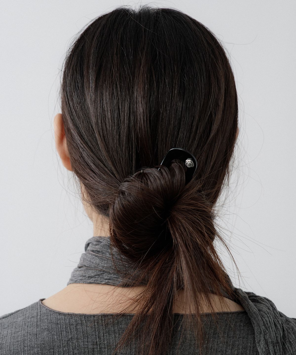 루시르주(LUCIR ZU) Rose U-Line Hair Stick (Black)