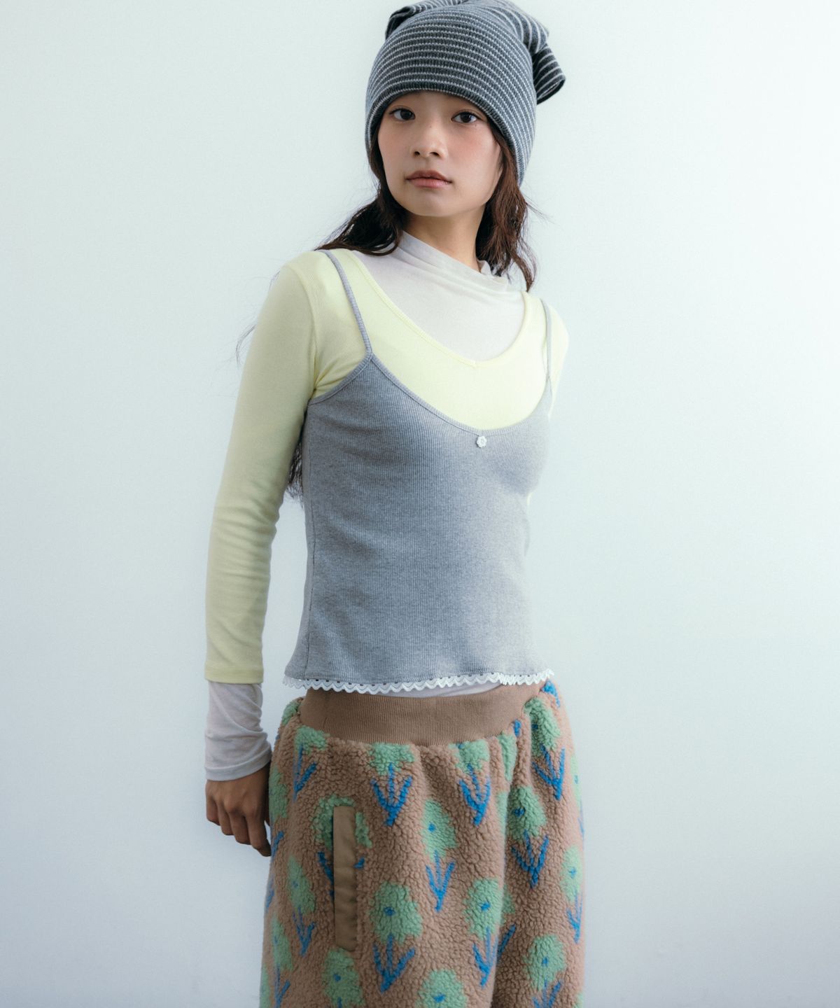 이요우아(IYOWUAH) Flower Point Sleeveless, Melange Grey