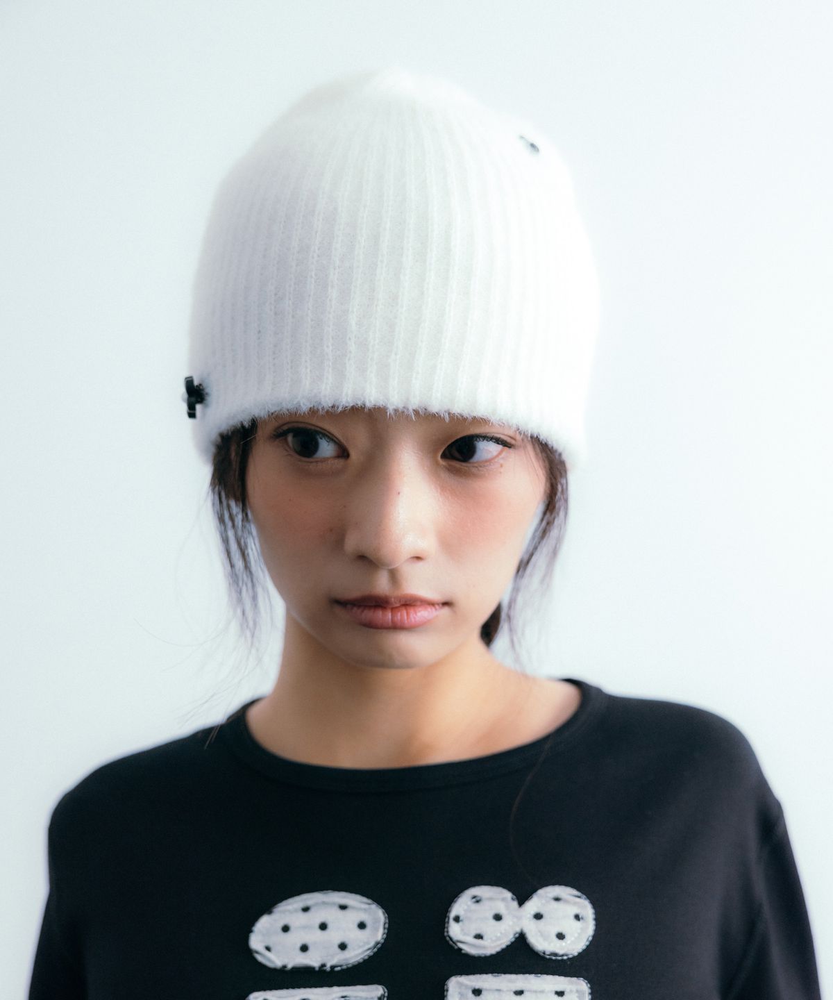 이요우아(IYOWUAH) Heart flower button beanie, White